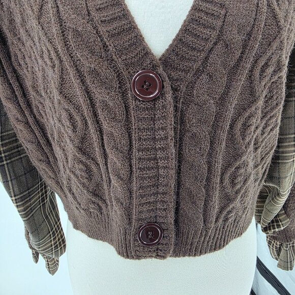 Gabby Isabella Brown Cable Knit Plaid Sleeve Button Front Cropped Cardigan Sweat - Picture 3 of 12